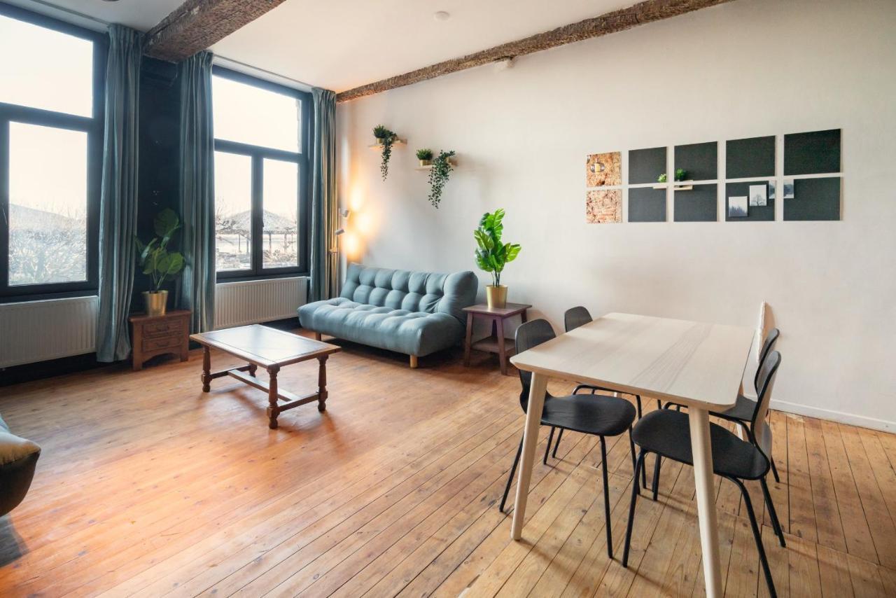 Charming Two-Bedroom River Side Apartment Antwerpen Kültér fotó